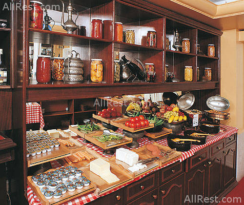 Alzer Hotel 9